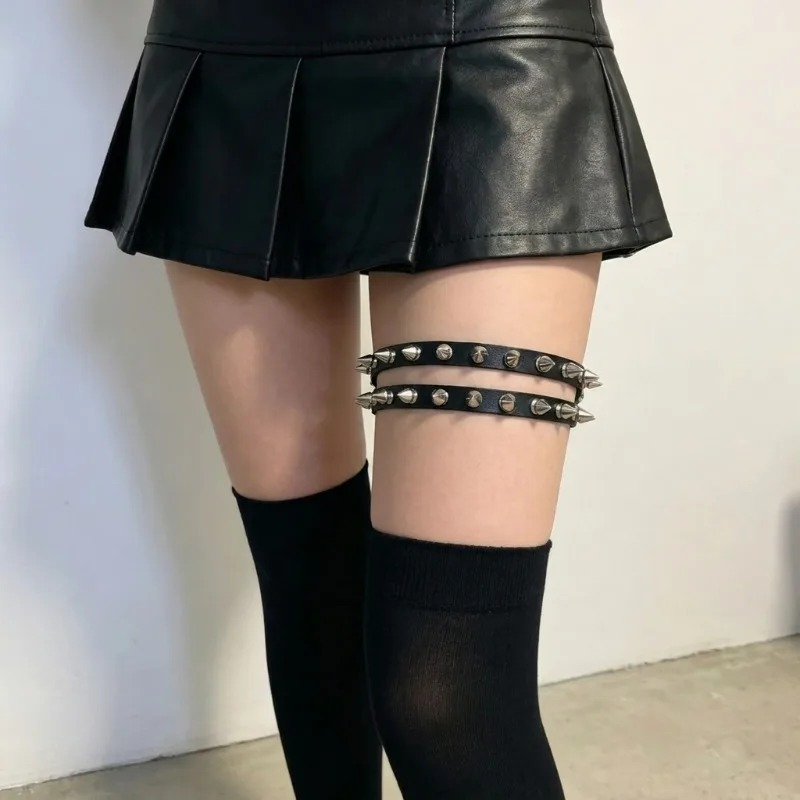 Kadınlar için Çift Sıralı Koni - Leatherwork Rivets incelemesi ve fiyatı